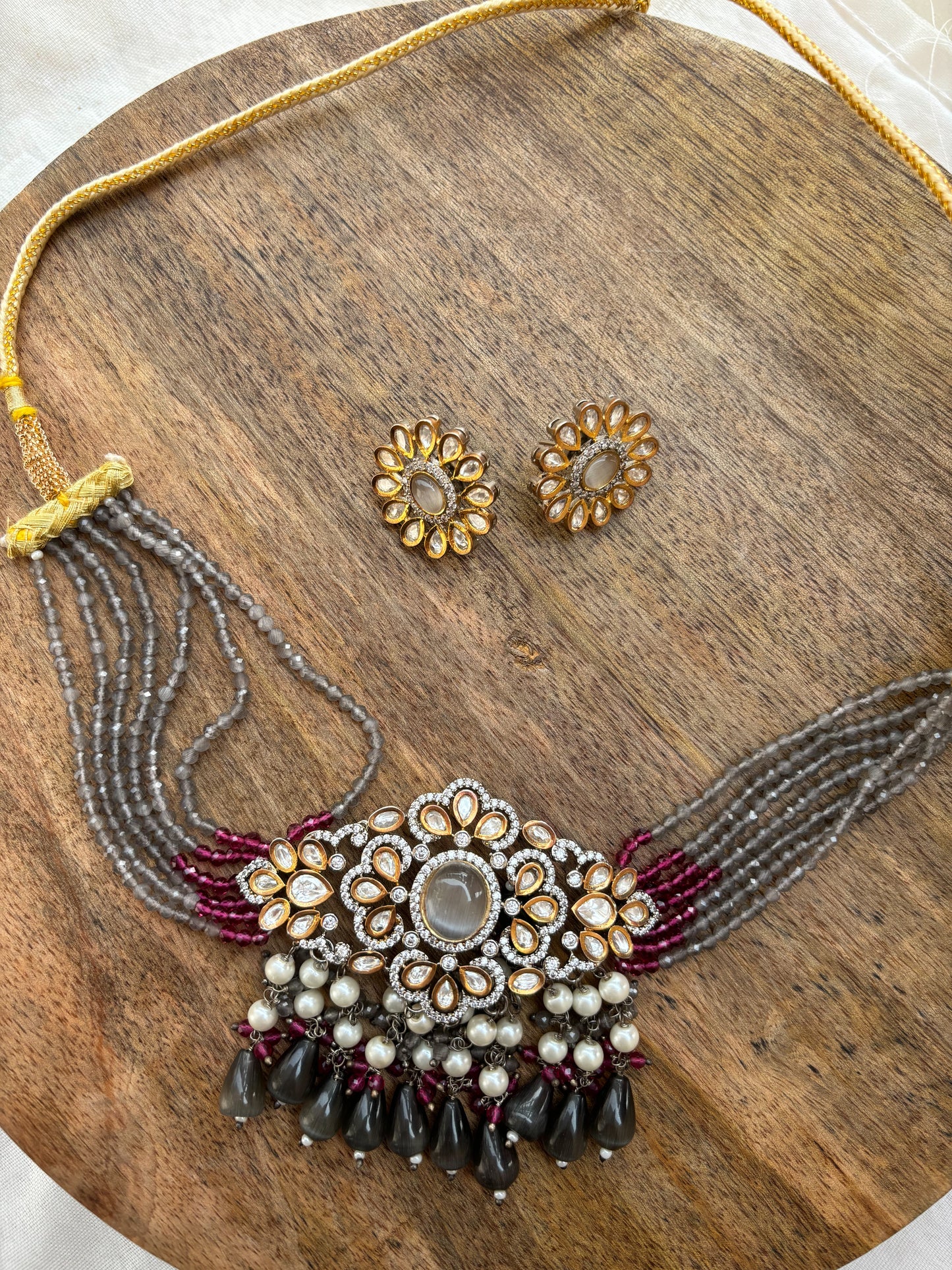 Chitrangadha Kundan Haar