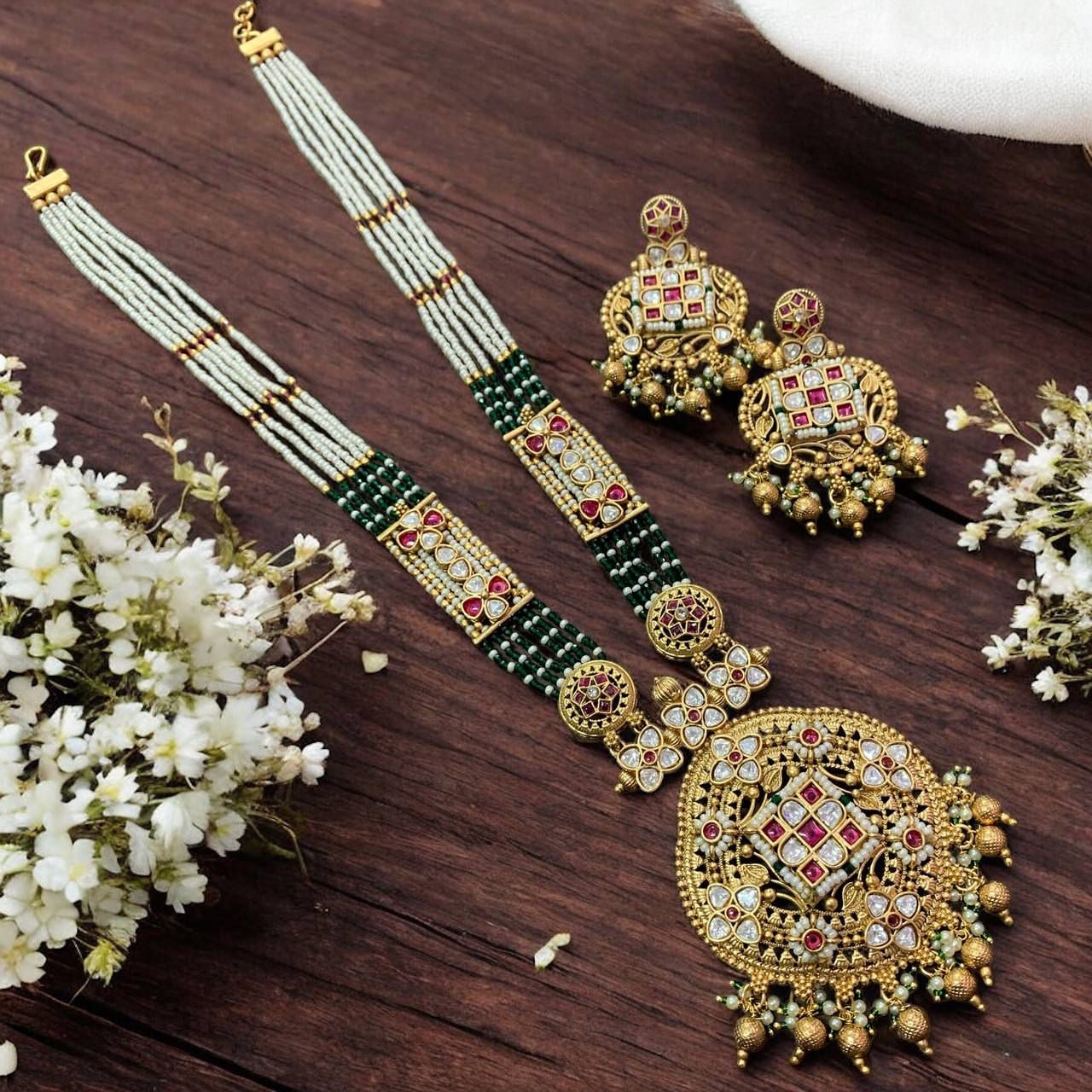 Emerald Kundan Royale Set