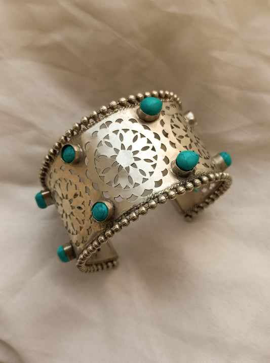 Sapphire Blooms Bangle