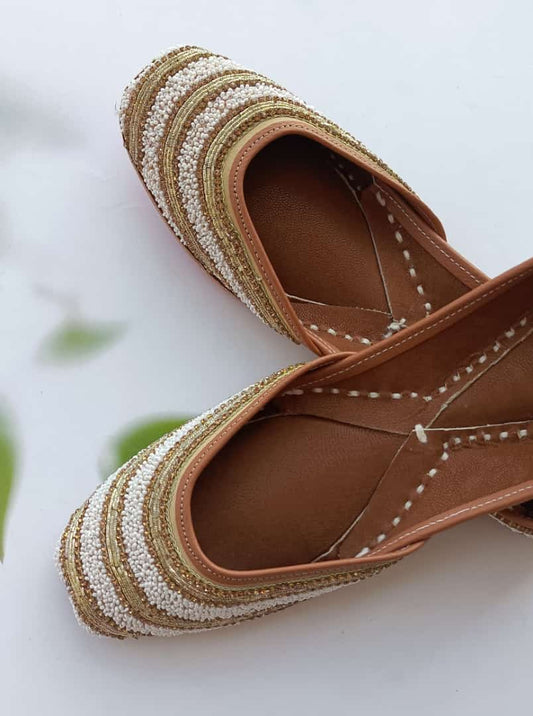 Gavya Jutti