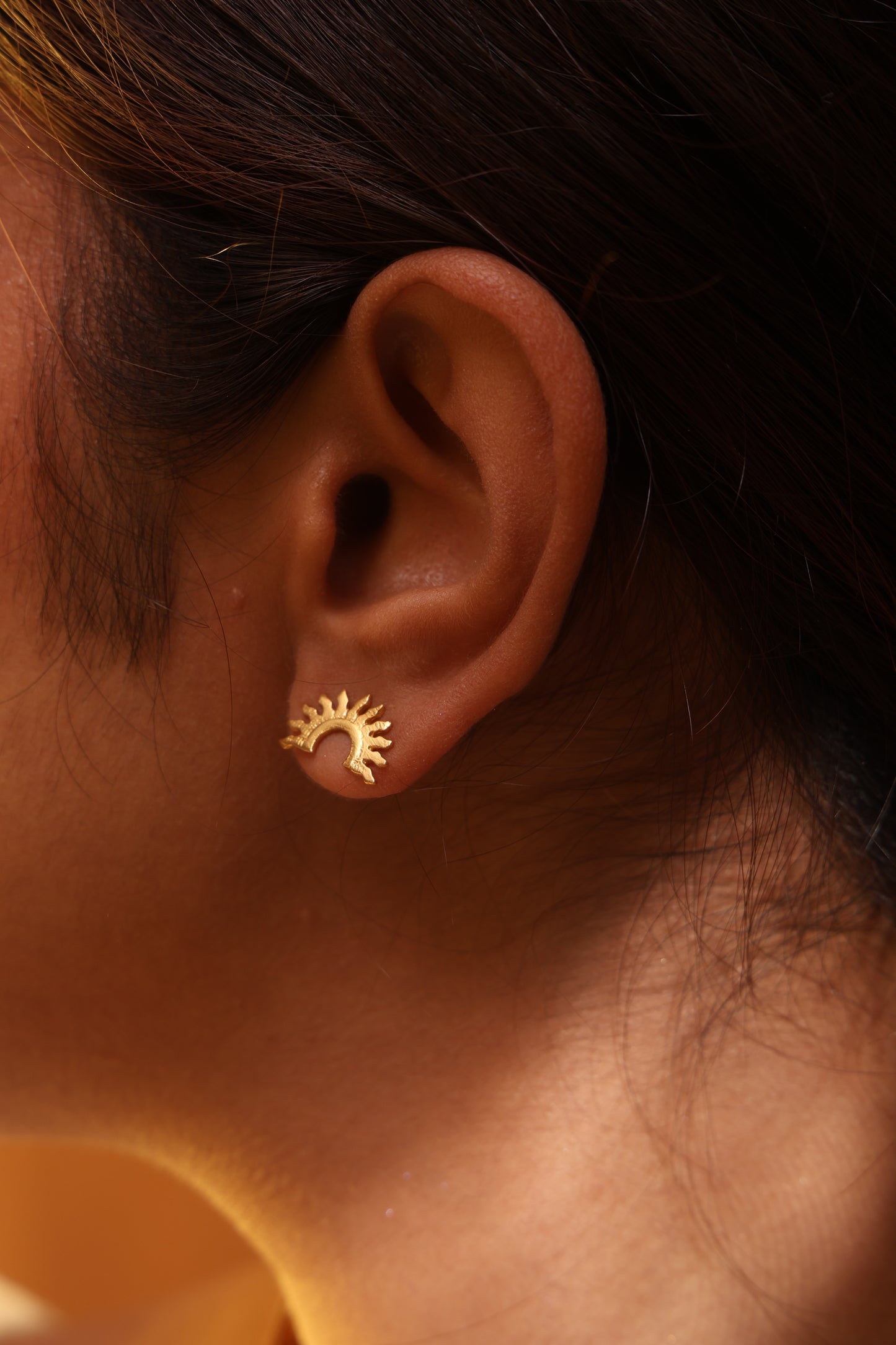 Lightweight Solar Radiance Studs