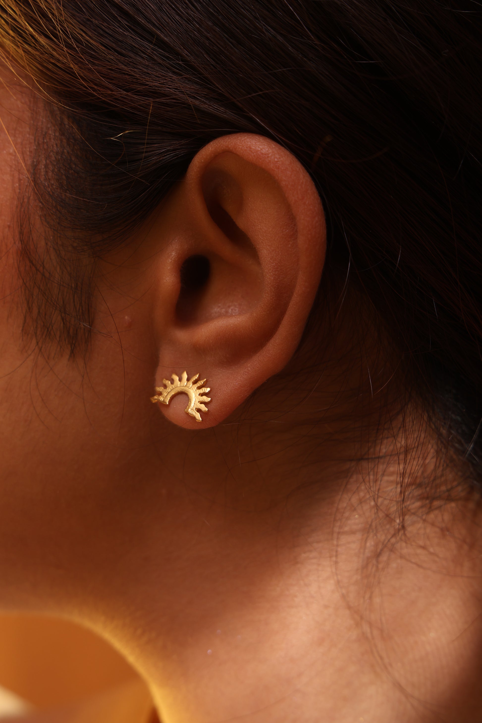 Lightweight Solar Radiance Studs