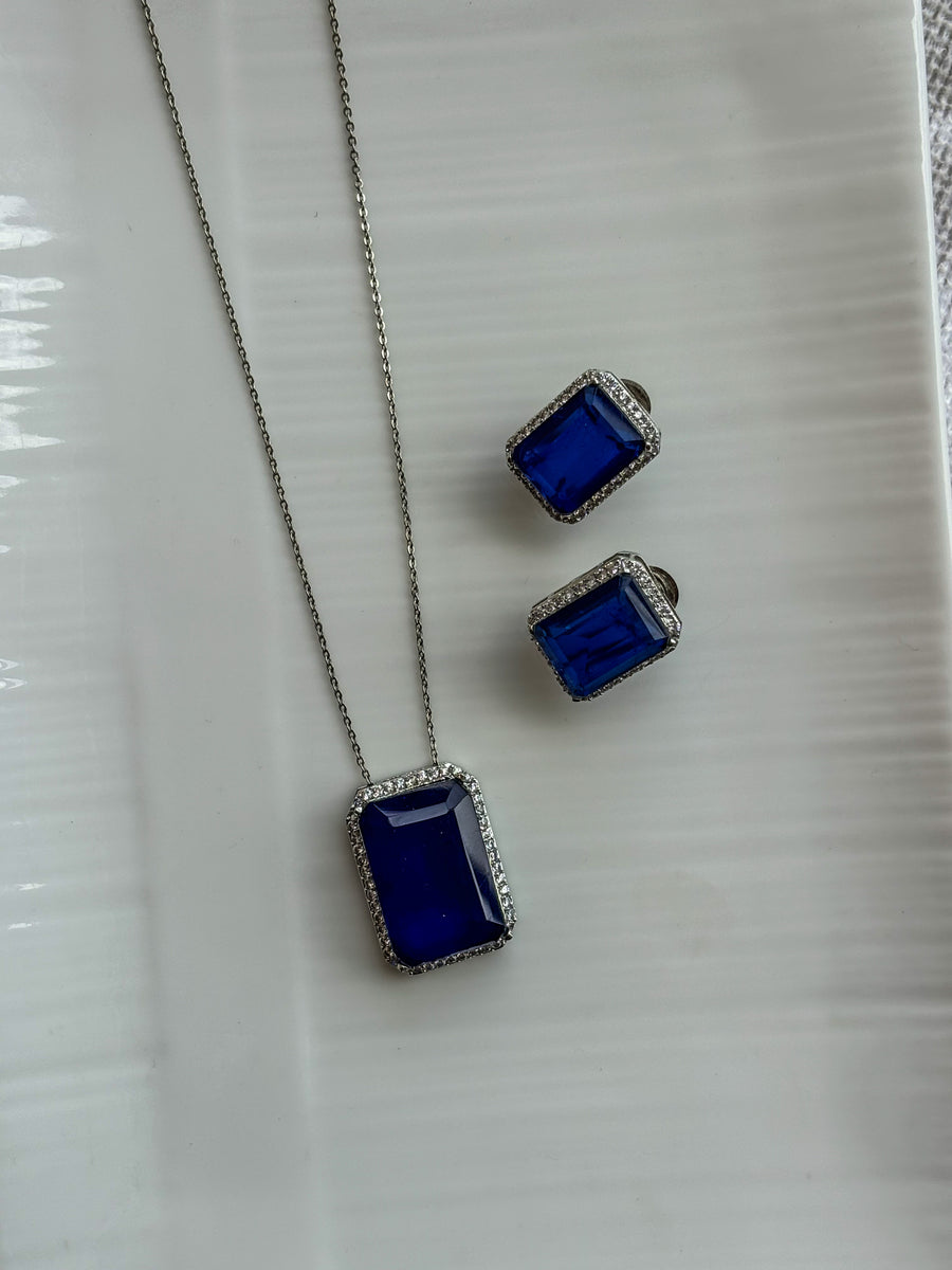 Pride Pulse Sapphire Set