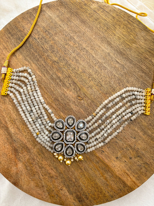 Sattvika Kundan Choker
