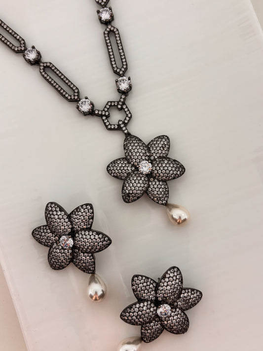 Elegant Blossom Necklace Set
