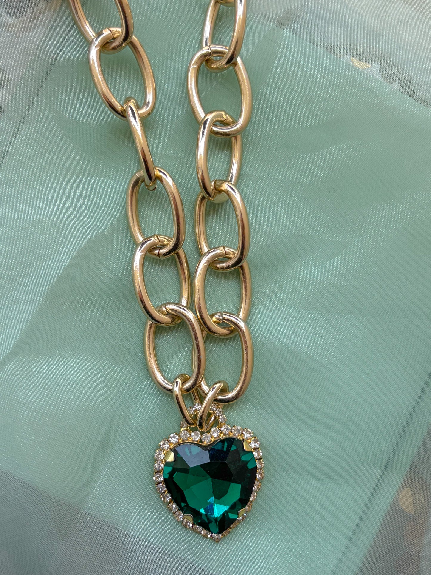 Golden Link Jewel