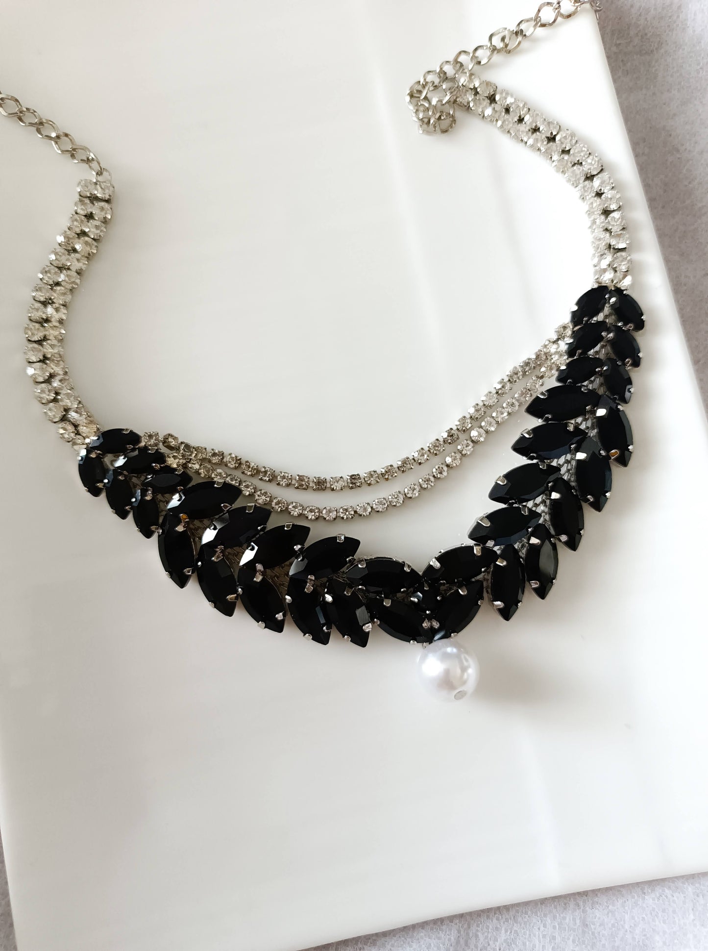 Raven Leafy Delight