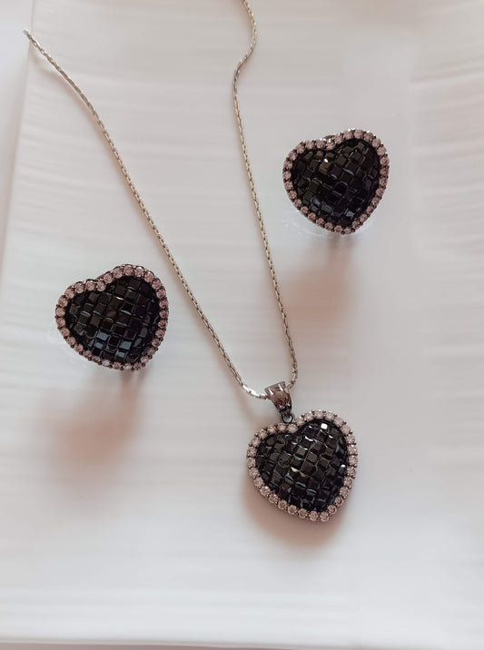 Dazzling Love Necklace