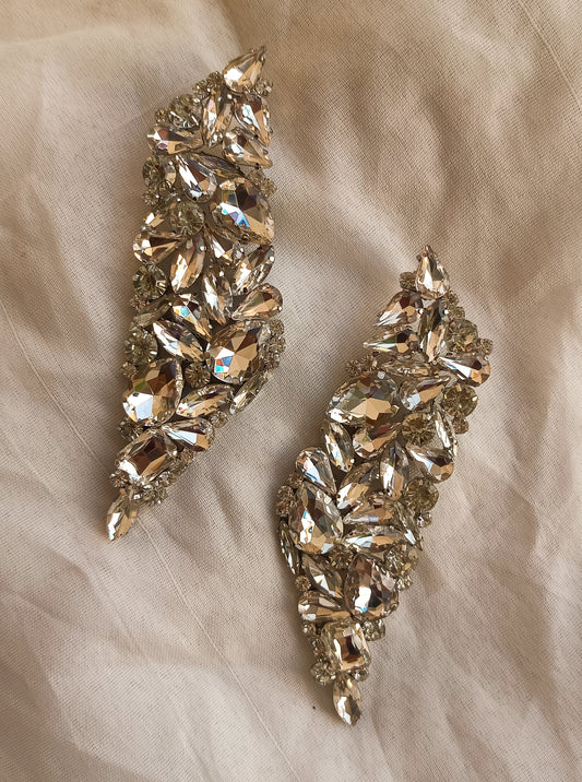 Elongated Drama Danglers