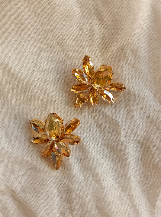 Gold Raven Petals