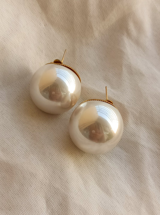 Ivory Pearl Stud