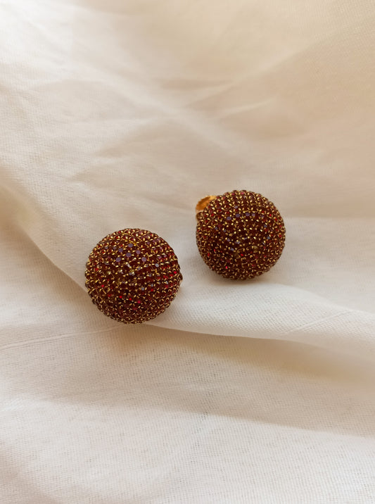 Brown Bold Stud