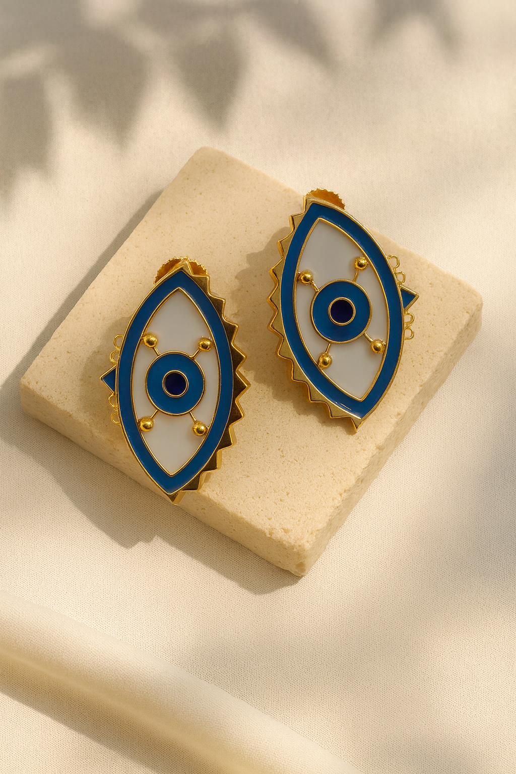 True Sight Studs